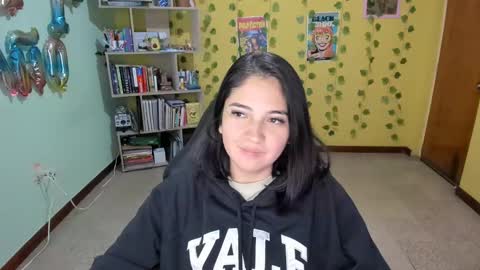 Snapshot of littleprety6969 chatting on 27, 1, 2025 Mia Wednesday to Sunday 730 am to 1030 am Colombian Hour D online show from 27, 1, 2025