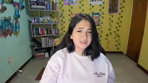 Snapshot of littleprety6969 chatting on 17, 2, 2025 Mia Wednesday to Sunday 730 am to 1030 am Colombian Hour D online show from 17, 2, 2025