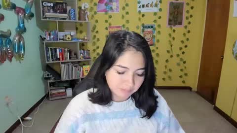 Snapshot of littleprety6969 chatting on 21, 2, 2025 Mia Wednesday to Sunday 730 am to 1030 am Colombian Hour D online show from 21, 2, 2025