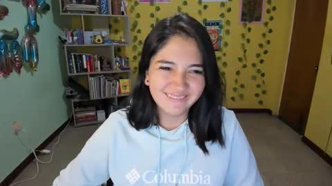 Snapshot of littleprety6969 chatting on 28, 2, 2025 Mia Wednesday to Sunday 730 am to 1030 am Colombian Hour D online show from 28, 2, 2025