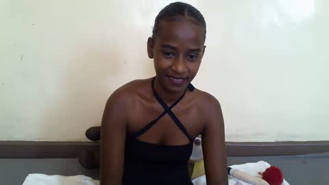 littlesandie online show from 1, 2, 2025