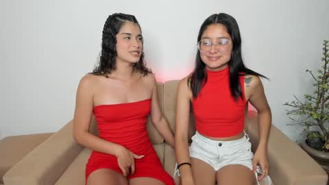 - Eileen - Izzy - Stiven online show from 10, 1, 2026