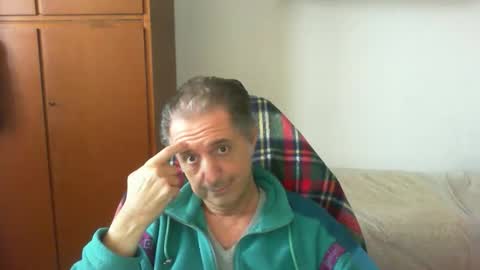 Snapshot of liuk53 chatting on 24, 4, 2026 liuk53 online show from 24, 4, 2026