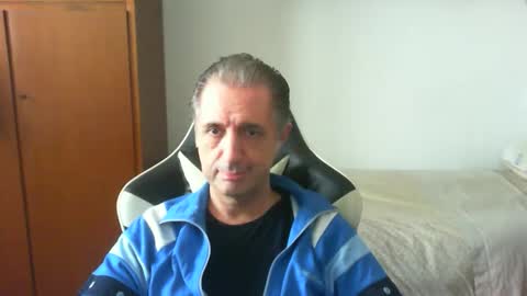 Snapshot of liuk53 chatting on 3, 5, 2026 liuk53 online show from 3, 5, 2026
