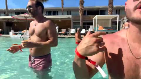 Liv and Drew online show from 21, 4, 2026