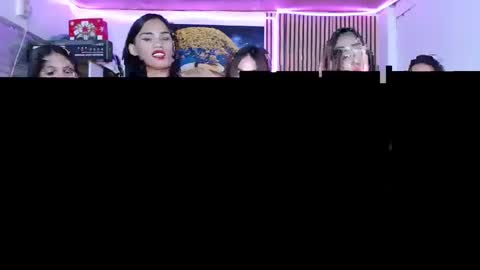 Snapshot of livefuckers_dual chatting on 6, 2, 2025 via kyle keva medusa dana online show from 6, 2, 2025