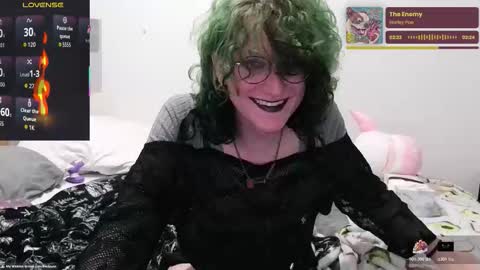 Snapshot of livolioyo chatting on 17, 12, 2025 Livolio online show from 17, 12, 2025