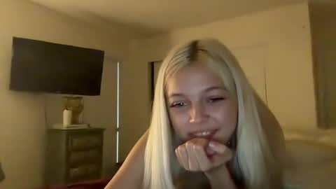 Snapshot of livvybunny chatting on 21, 7, 2026 Livvy online show from 21, 7, 2026