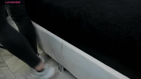 Liz  online show from 17, 2, 2025