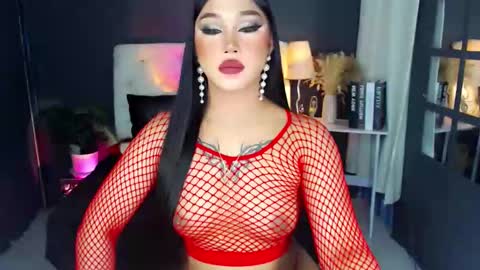 Snapshot of lizalegrand chatting on 1, 12, 2024 Liza online show from 1, 12, 2024