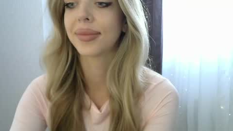 Snapshot of lizasweetyy chatting on 20, 5, 2026 LizaSweetyy online show from 20, 5, 2026