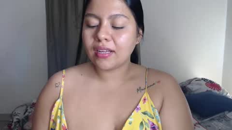 lizbeth1418 online show from 18, 1, 2025