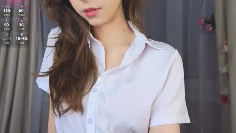 Snapshot of lizbethbiers chatting on 28, 11, 2025 Hello there im Amelia Im new here Lets have fun online show from 28, 11, 2025