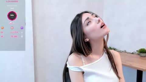 Liza online show from 4, 3, 2025