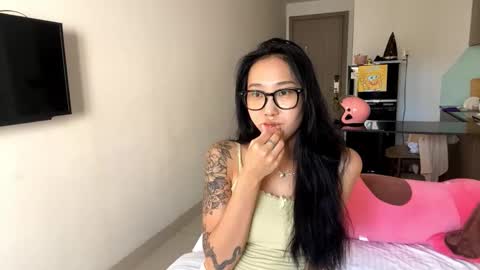 Lizz online show from 8, 11, 2025