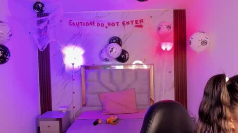 Snapshot of lizeth_salazar chatting on 4, 10, 2025 lizeth_salazar online show from 4, 10, 2025