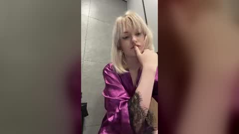 Snapshot of lizycrown chatting on 5, 8, 2026 Lizzy online show from 5, 8, 2026