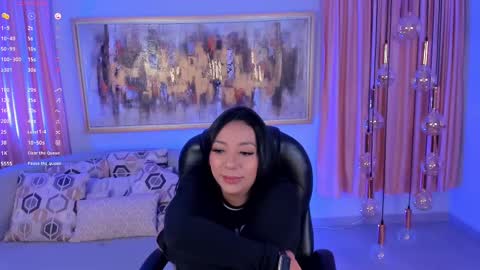 Lizzi  online show from 13, 2, 2025