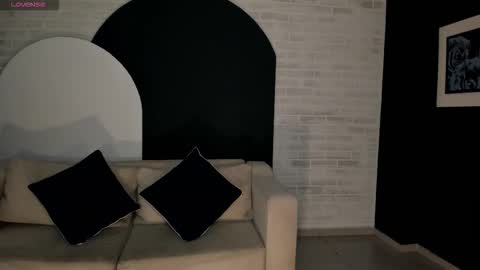 Lizzi  online show from 16, 11, 2025