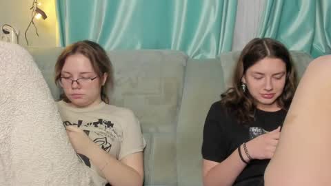 lizzi_muur online show from 28, 12, 2024