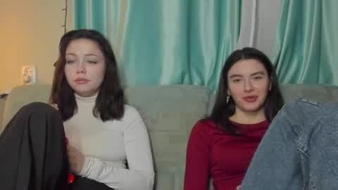 lizzi_muur online show from 23, 1, 2025