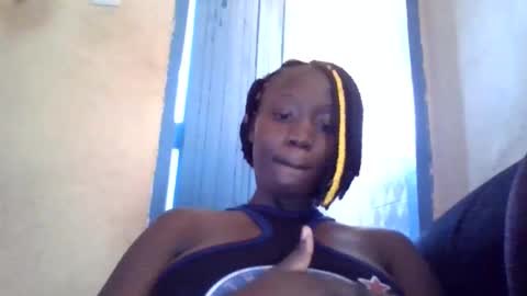 Snapshot of lizzie2020 chatting on 28, 5, 2026 lizzie2020 online show from 28, 5, 2026