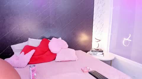 Snapshot of lizziierose chatting on 5, 10, 2025 I am Lizz online show from 5, 10, 2025