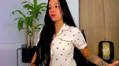 independent model online show from 27, 2, 2026