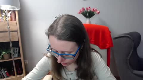Snapshot of lizzy_sparkle chatting on 24, 4, 2026 Lizzy online show from 24, 4, 2026
