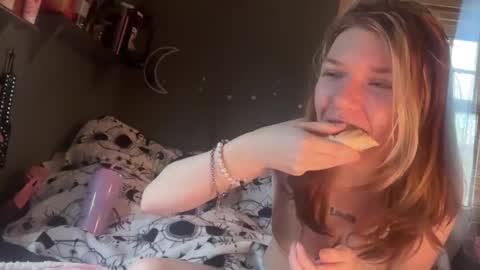 lizzybunny online show from 29, 1, 2025