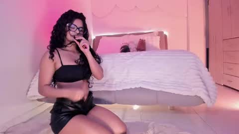 Kloe see you 28-11  to celebrate my birthday online show from 27, 9, 2025