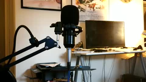 Snapshot of lngdickdaddy chatting on 4, 10, 2025 LongDick Daddy online show from 4, 10, 2025