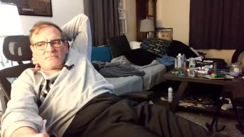 Snapshot of lngdickdaddy chatting on 26, 10, 2025 LongDick Daddy online show from 26, 10, 2025