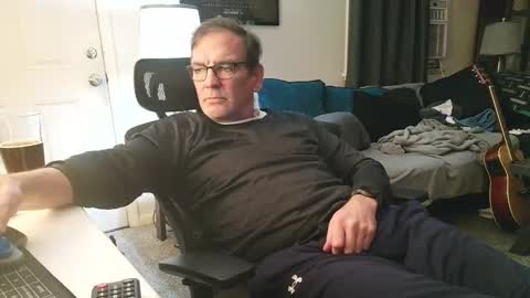 Snapshot of lngdickdaddy chatting on 12, 11, 2025 LongDick Daddy online show from 12, 11, 2025