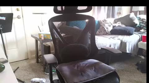 Snapshot of lngdickdaddy chatting on 14, 11, 2025 LongDick Daddy online show from 14, 11, 2025