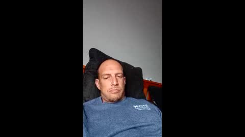 Snapshot of lockej7402 chatting on 7, 6, 2026 lockej7402 online show from 7, 6, 2026