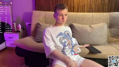 Snapshot of logan_mett chatting on 27, 5, 2026 Logan online show from 27, 5, 2026