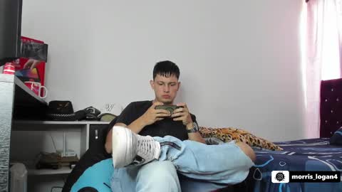 Logan morris online show from 4, 3, 2025