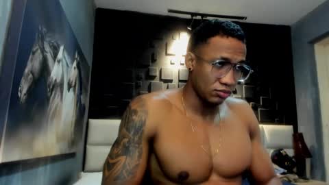 Snapshot of logan_varela chatting on 10, 12, 2024 logan_varela online show from 10, 12, 2024