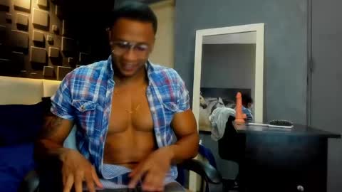 Snapshot of logan_varela chatting on 25, 12, 2024 logan_varela online show from 25, 12, 2024