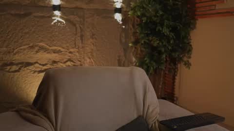 logan_varela online show from 14, 10, 2025