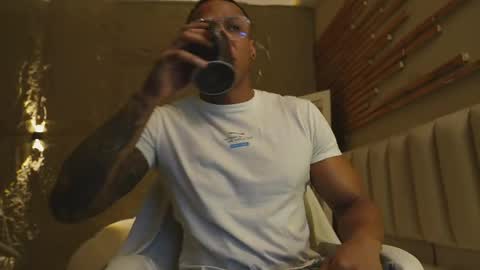 Snapshot of logan_varela chatting on 16, 5, 2026 logan_varela online show from 16, 5, 2026