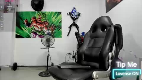 Snapshot of logan_whitters01 chatting on 24, 6, 2026 LOGAN WHITTERS online show from 24, 6, 2026