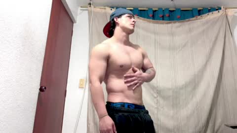 Snapshot of logann_x3 chatting on 10, 7, 2026 Logan online show from 10, 7, 2026