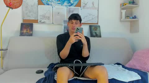 loganoficialx online show from 15, 4, 2026