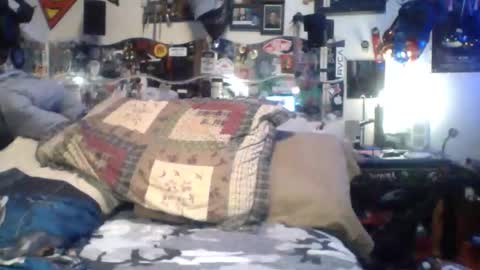 Snapshot of loganpax chatting on 3, 12, 2025 loganpax online show from 3, 12, 2025