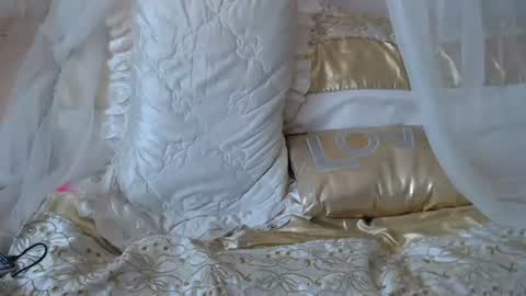 Lilu online show from 25, 1, 2025