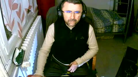 Snapshot of lokoum39 chatting on 10, 12, 2024 lokoum39 online show from 10, 12, 2024