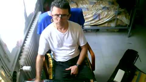 Snapshot of lokoum39 chatting on 16, 9, 2025 lokoum39 online show from 16, 9, 2025