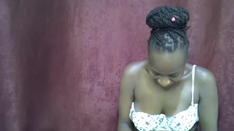 Snapshot of lola_beib chatting on 28, 4, 2026 lola_beib online show from 28, 4, 2026